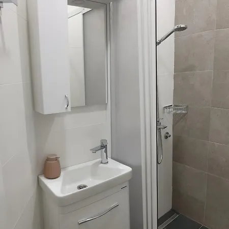 Lovely Private Flats Free Parking Novi Sad Exterior photo