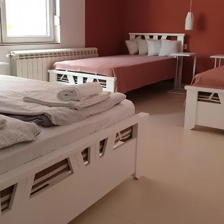 Lovely Private Flats Free Parking Novi Sad Exterior photo
