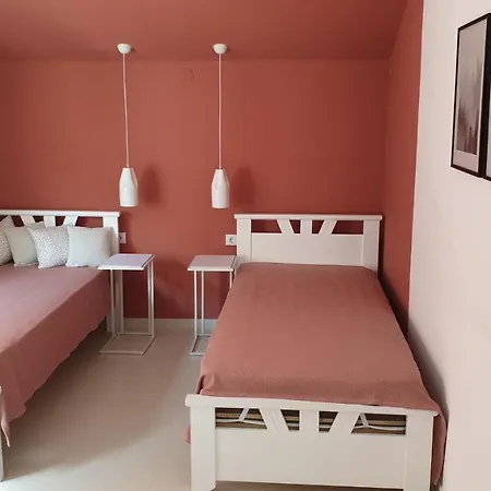 Lovely Private Flats Free Parking Novi Sad Exterior photo