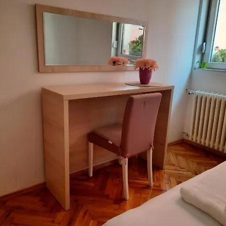 Lovely Private Flats Free Parking Novi Sad Exterior photo