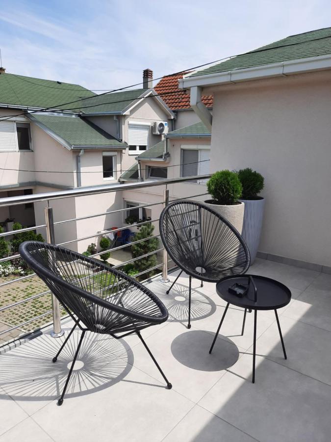 Lovely Private Flats Free Parking Apartment
