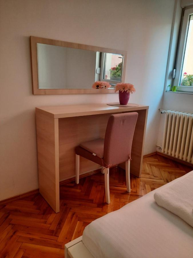 Lovely Private Flats Free Parking * Novi Sad