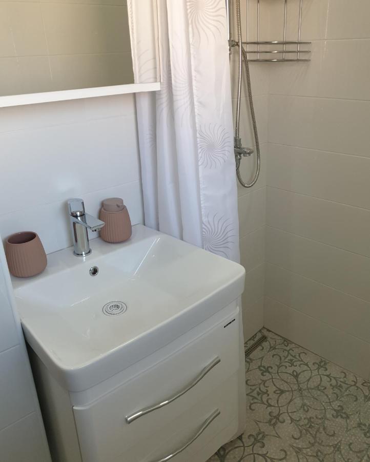 Lovely Private Flats Free Parking * Novi Sad