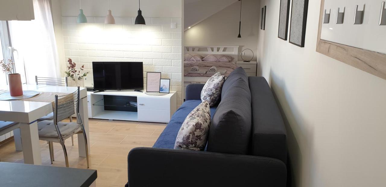 Lovely Private Flats Free Parking Apartment